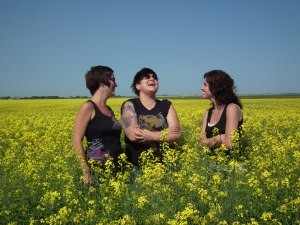 The three of us had not been together for a year, and have barely ever spent more than an afternoon together.  That doesn't stop us from making great memories!